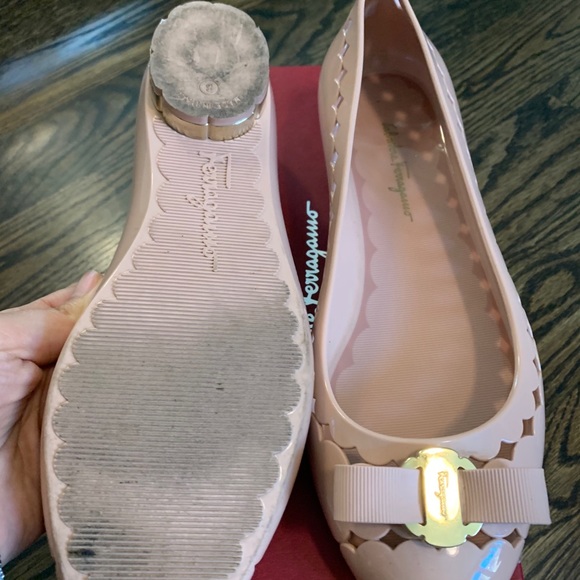Salvatore Ferragamo Jelly Flats - Picture 5 of 5